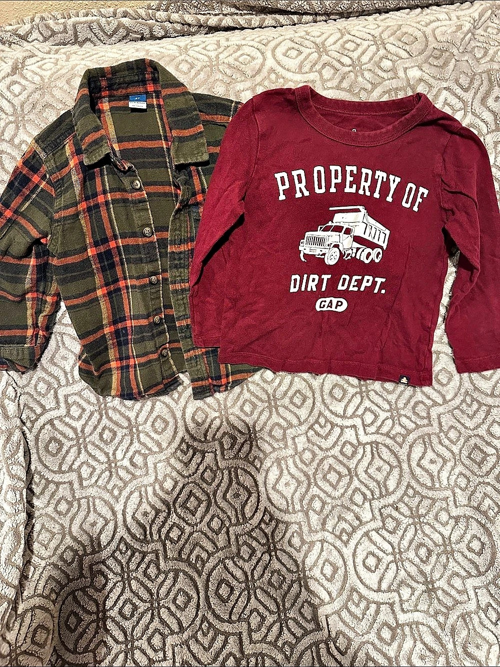 Baby Gap / Old Navy Kids Plaid Flannel & Tee Set Size 3T